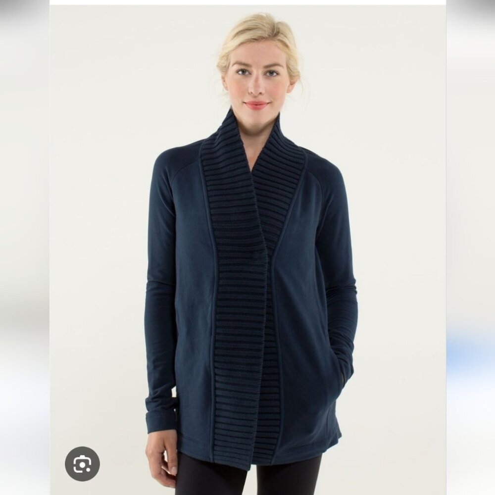 Lulemon 8 Bliss Break Wrap French Terry fabric Navy Inkwell Sz M